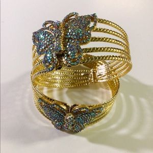 14 K GOLD PLATED BUTTERFLY AND STONE BRACELET